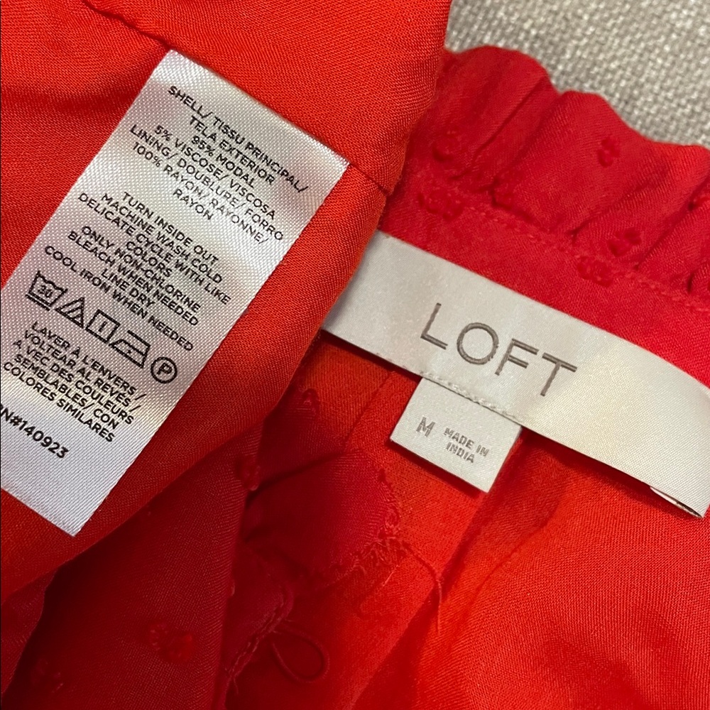 LOFT Women’s Swiss Dot Ruffle Blouse Size M Red Romantic Peasant Boho Adaptable - Picture 6 of 11